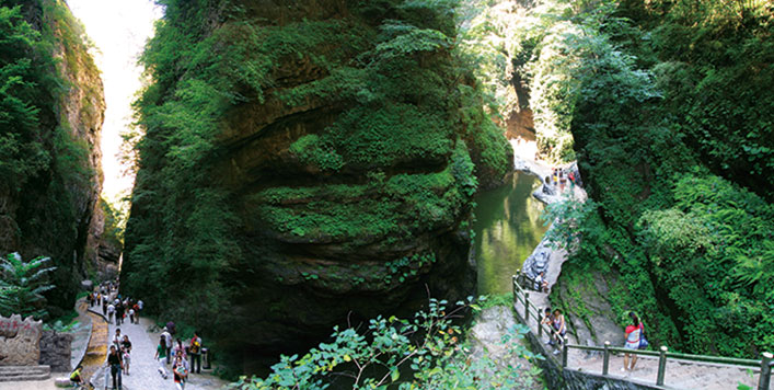 野山坡百里峡风光.jpg