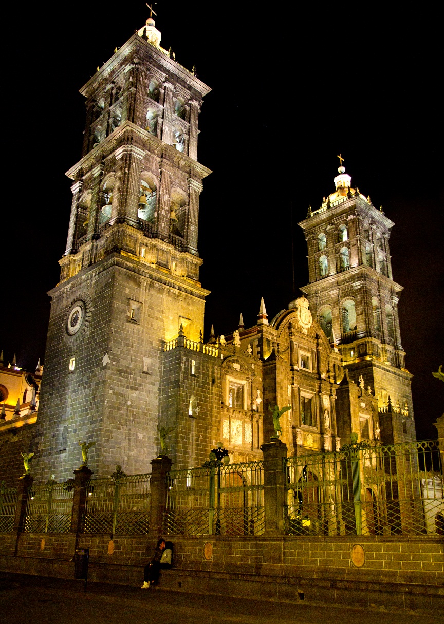 Mexico_Puebla_cathedral_01.jpg1.jpg