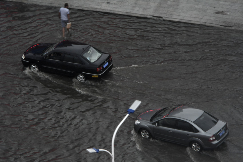 大雨如注 4.jpg