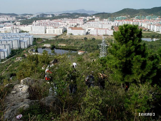 吃饱了，睡足了，开始下山。