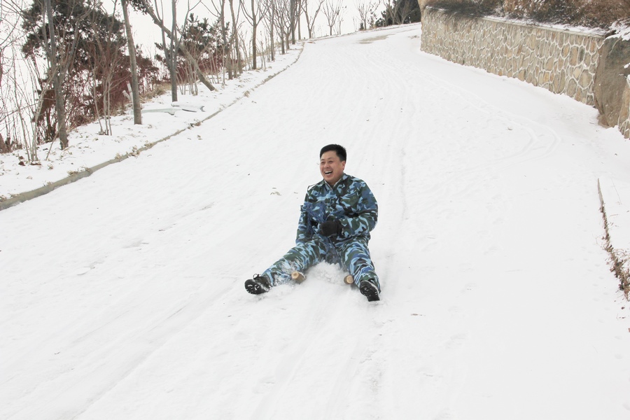 大年初十南山滑雪2 035.jpg