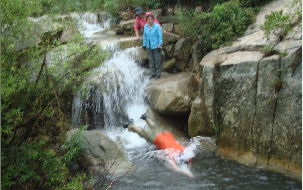 自由跳水之深潜彼岸-1.jpg