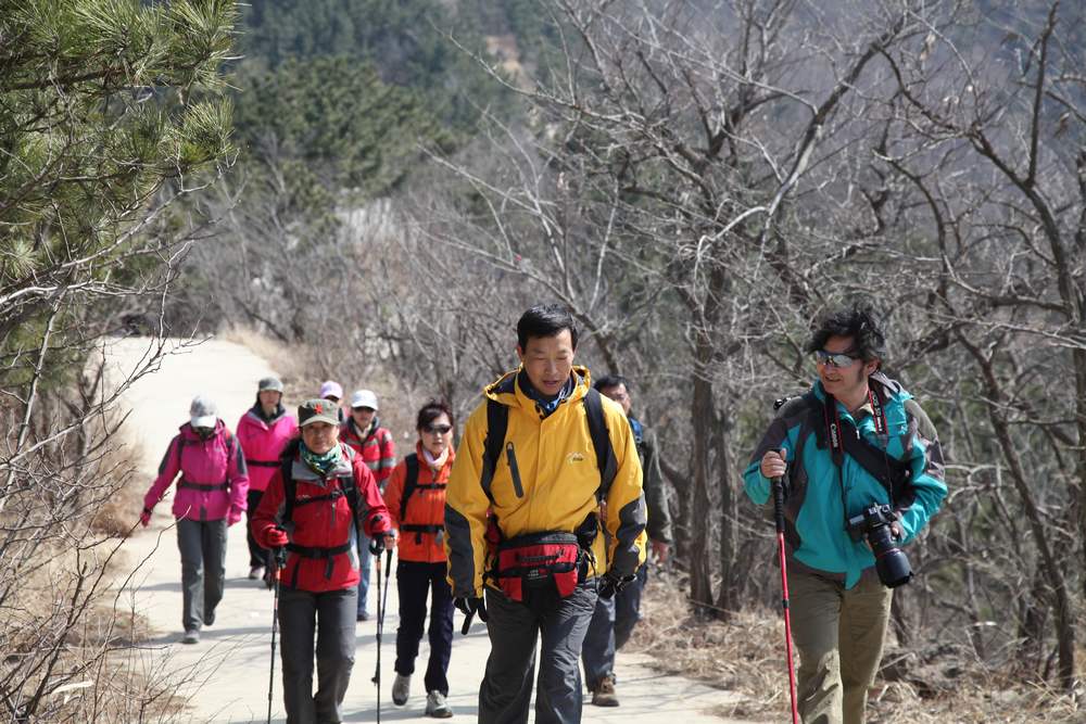 走南山遇彩驴，向学子荐前线 221.jpg